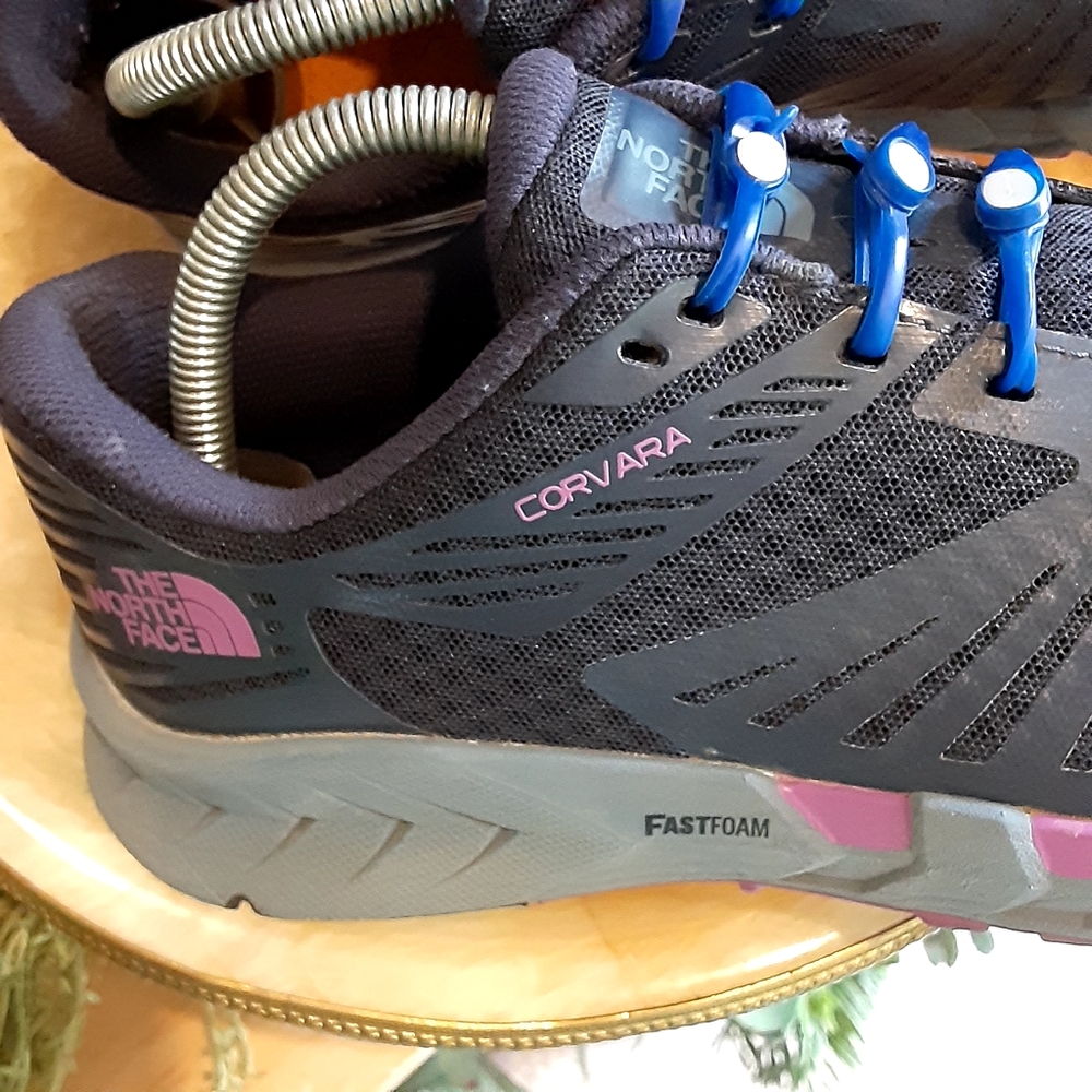 TNF Corvara FastFoam Performance Sneakers - Size 8.5 - Blue Mesh - Picture 4 of 11